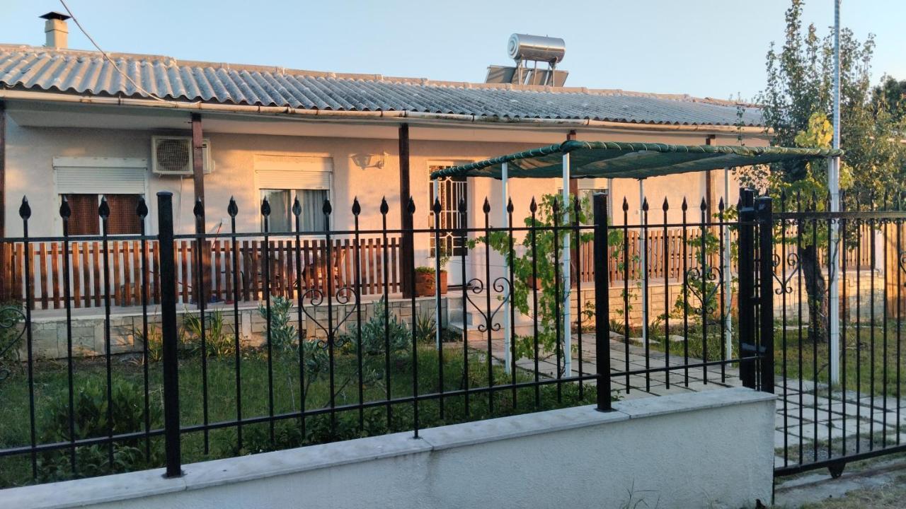 Villa Costa อาเยีย ตรีอาส ภายนอก รูปภาพ
